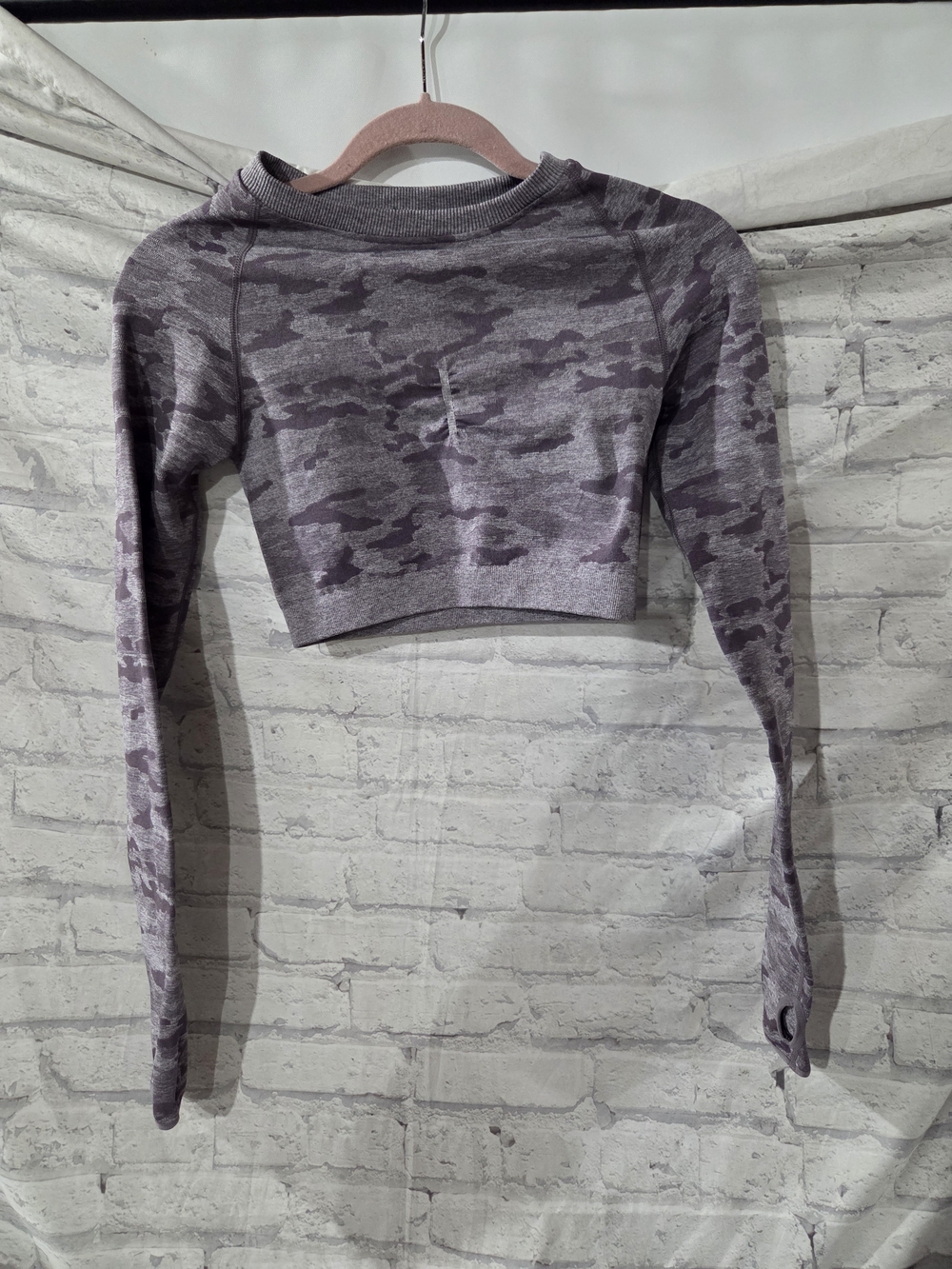 Gymshark Adapt Camo Cropped Long-Sleeve Camo Top - Dusty Purple